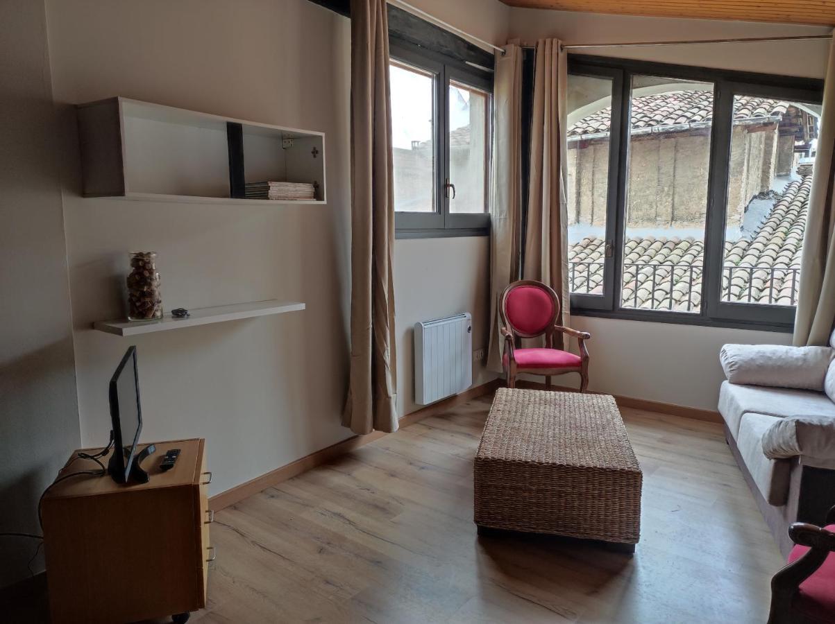 Apt 3 Atic Acollidor Al Centre De Vic - Aptgarbi Exterior foto